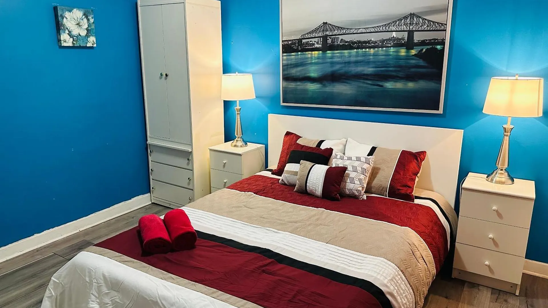 Roi Des Auberges Montreal Guest house